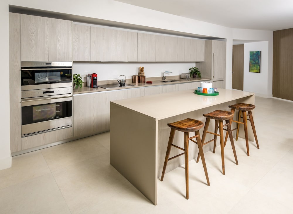 Lyfe Resort & Residences 62/66