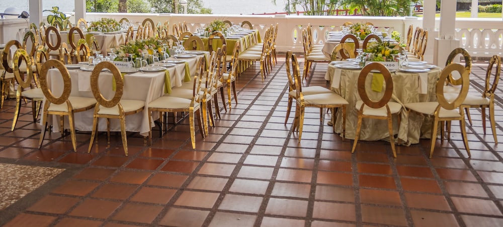 TEQUENDAMA INN ESTACION 49/62
