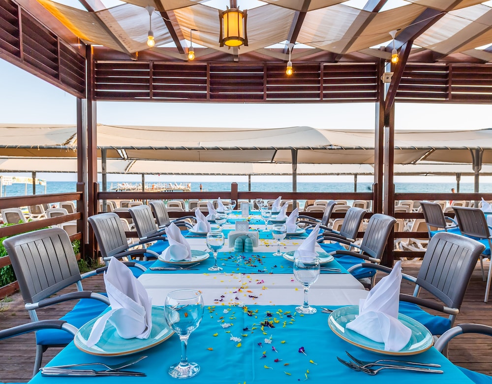 Kirman Hotels Belazur Resort and Spa 49/68