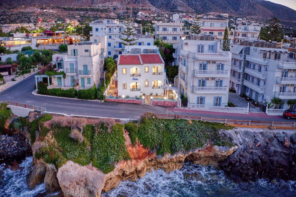 Elalia Apartments 20/24