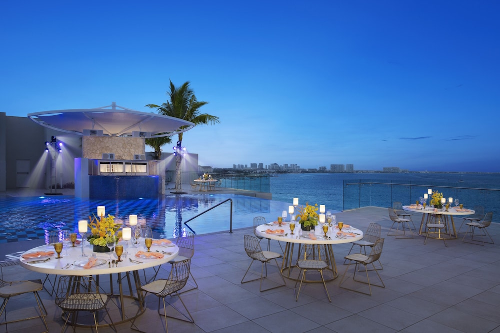 BREATHLESS CANCUN SOUL RESORT AND SPA 38/50