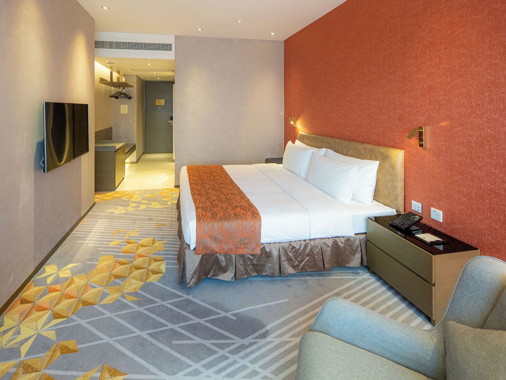 SUPERIOR, DOUBLE BED