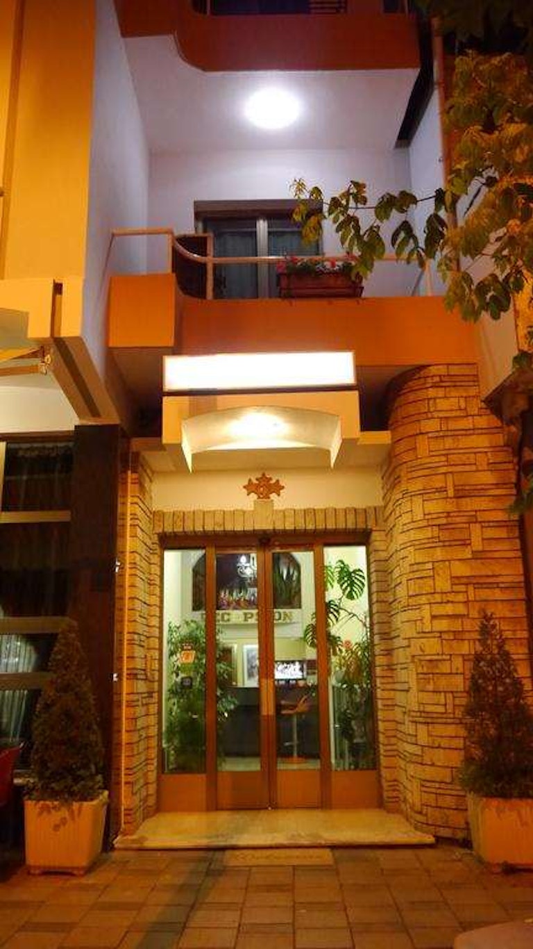 Kruja Hotel 9/65