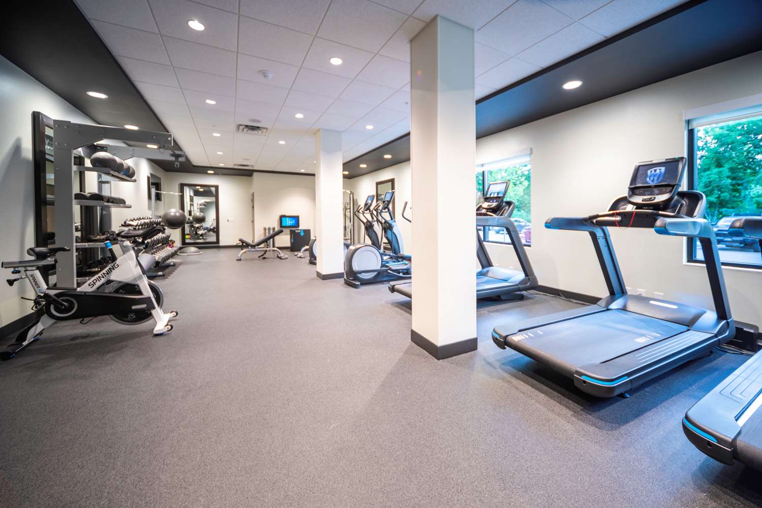 Home2 Suites by Hilton Minneapolis Mall of America 12/27
