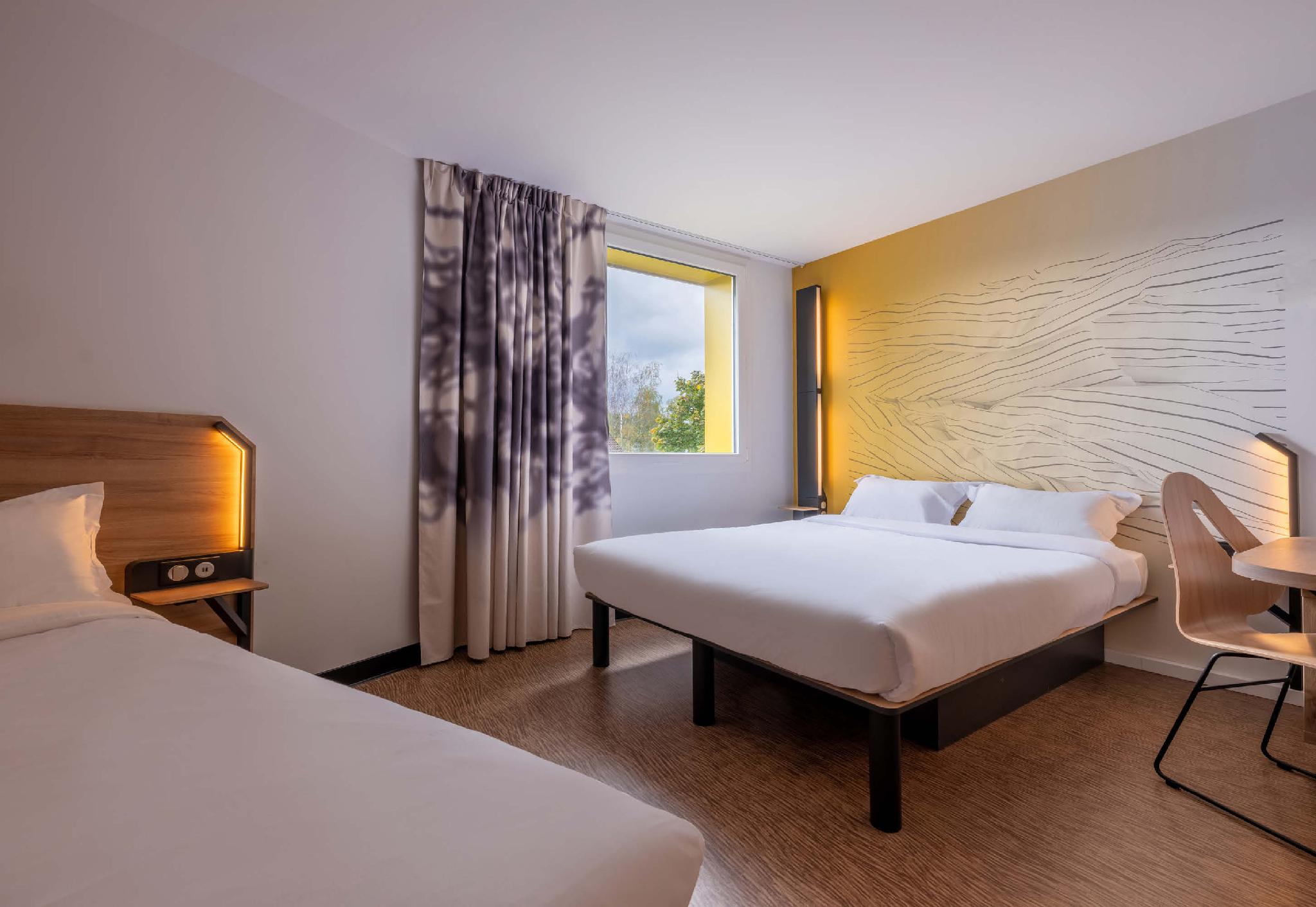 Triple room