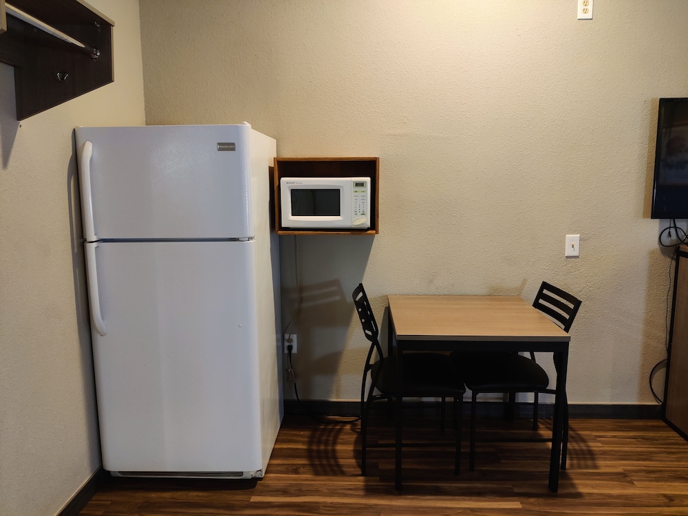 Regency Inn & Suites By Capital O Houston IAH Airport 39/66