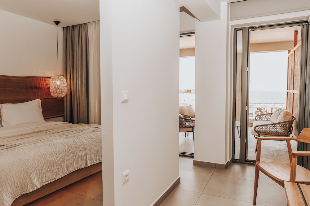 2 BEDROOMS, SUPERIOR, SUITE, SEA VIEW