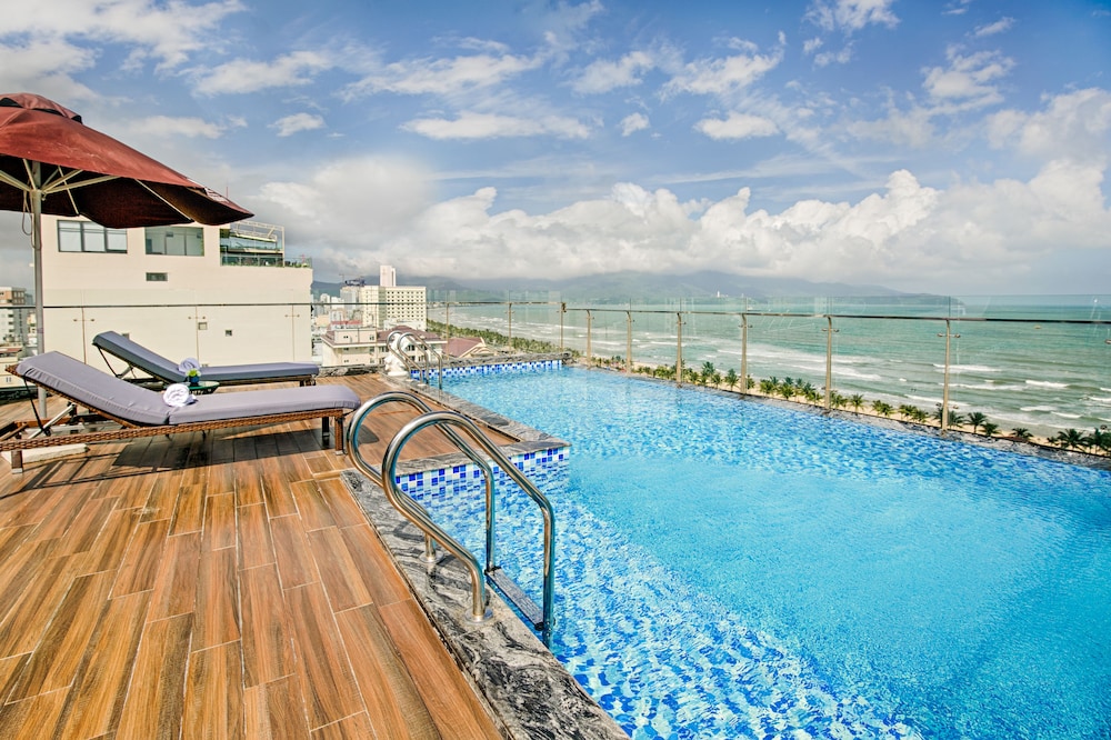 Halina Hotel & Apartment 38/48