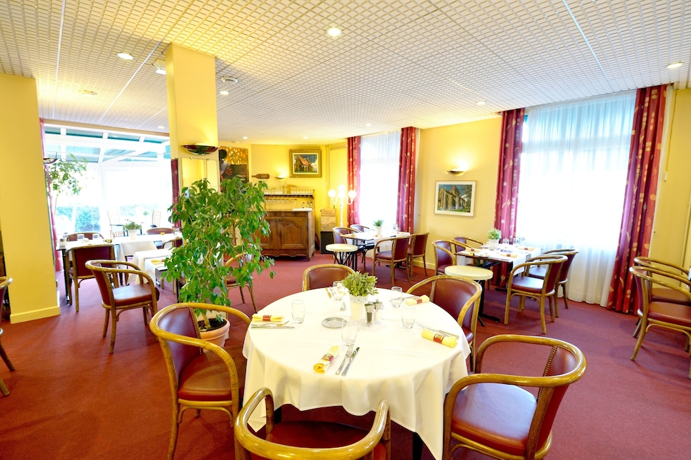 Hotel Du Lion D Argent Et Des Tanneries 32/50