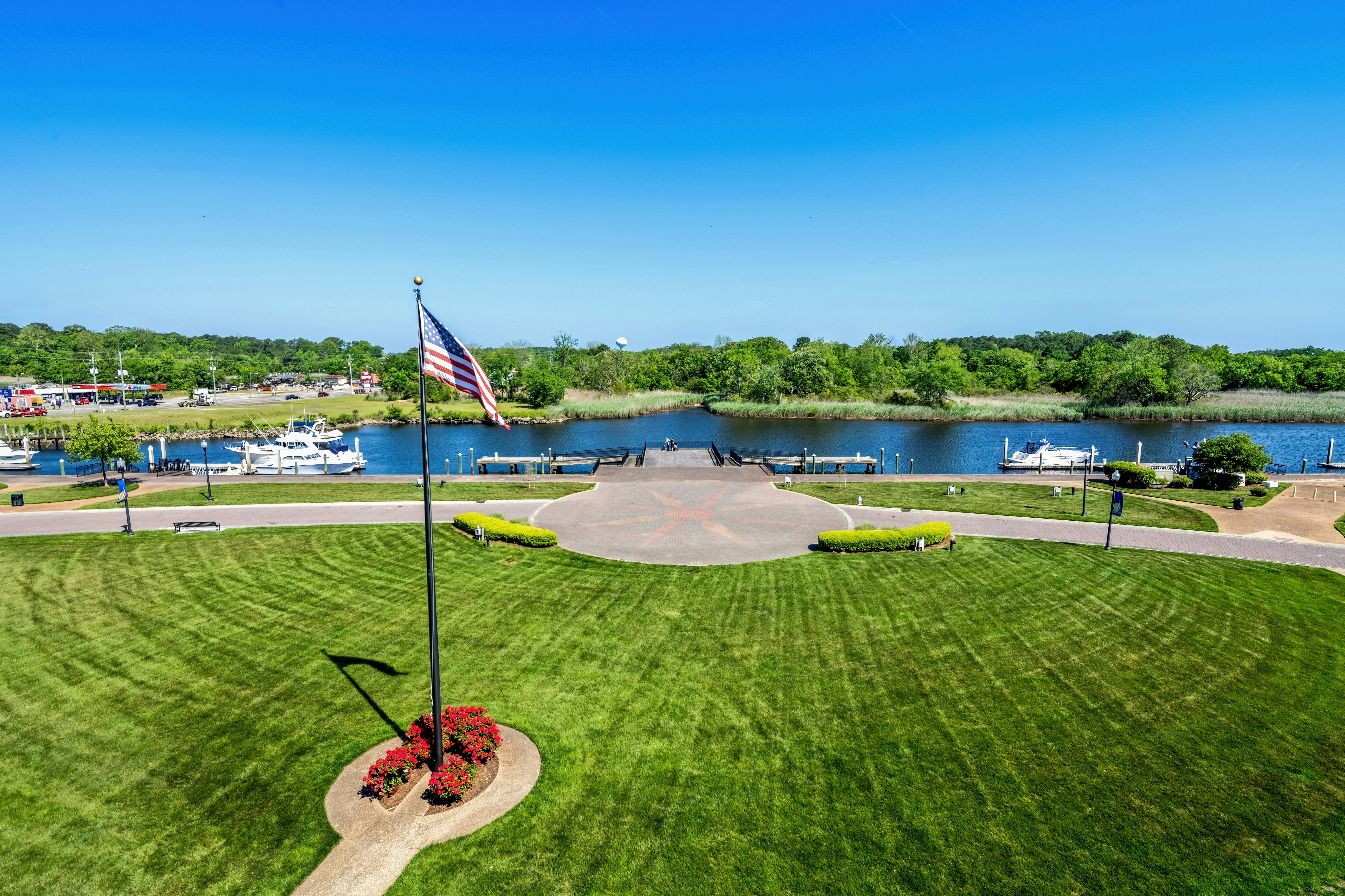 Hilton Garden Inn Suffolk Riverfront 47/50