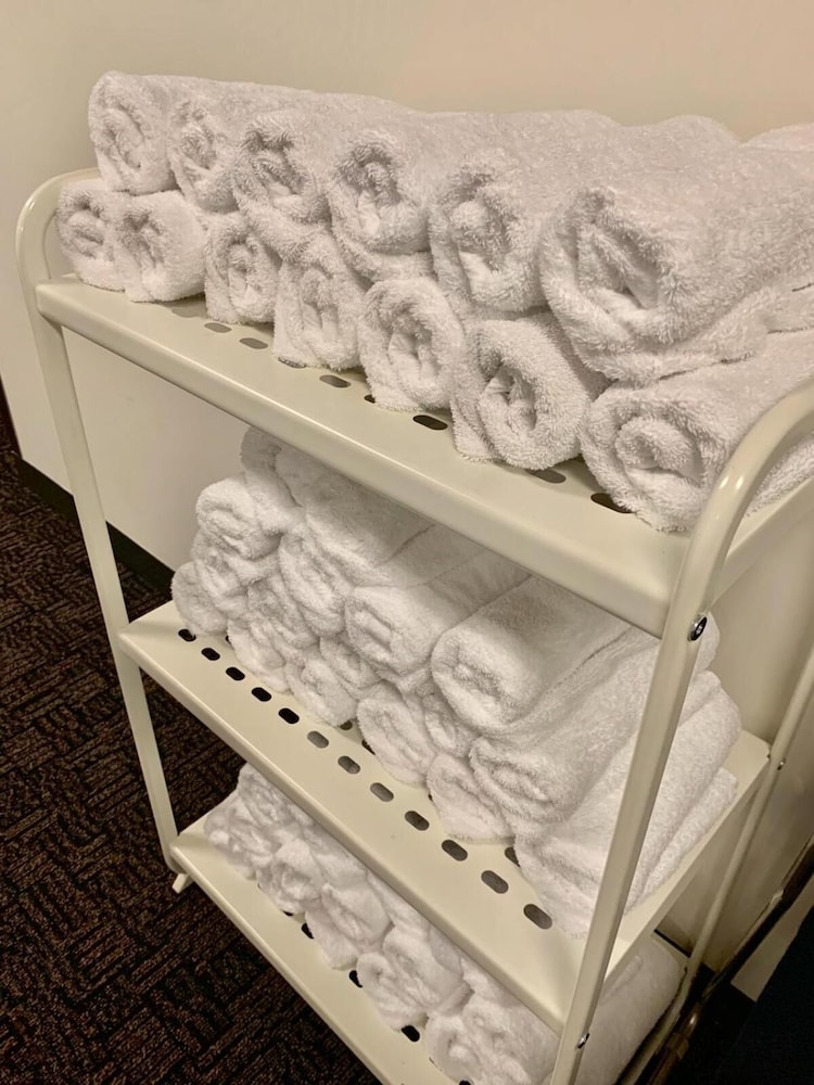 MainStay Suites Abbotsford 26/58