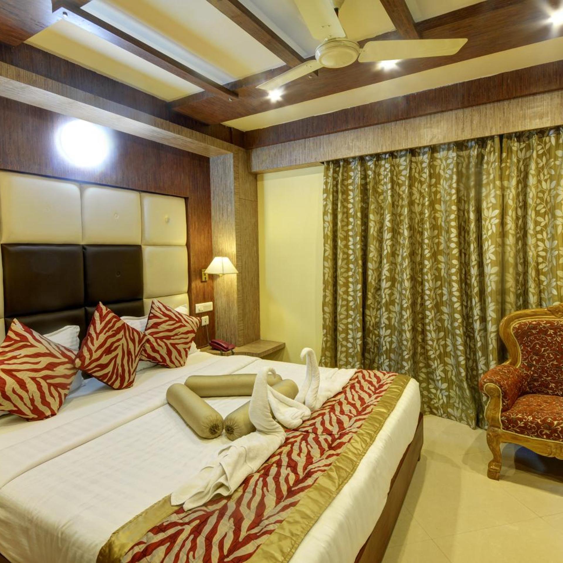 Oyo Premium Nayapalli Irc Village 12/72