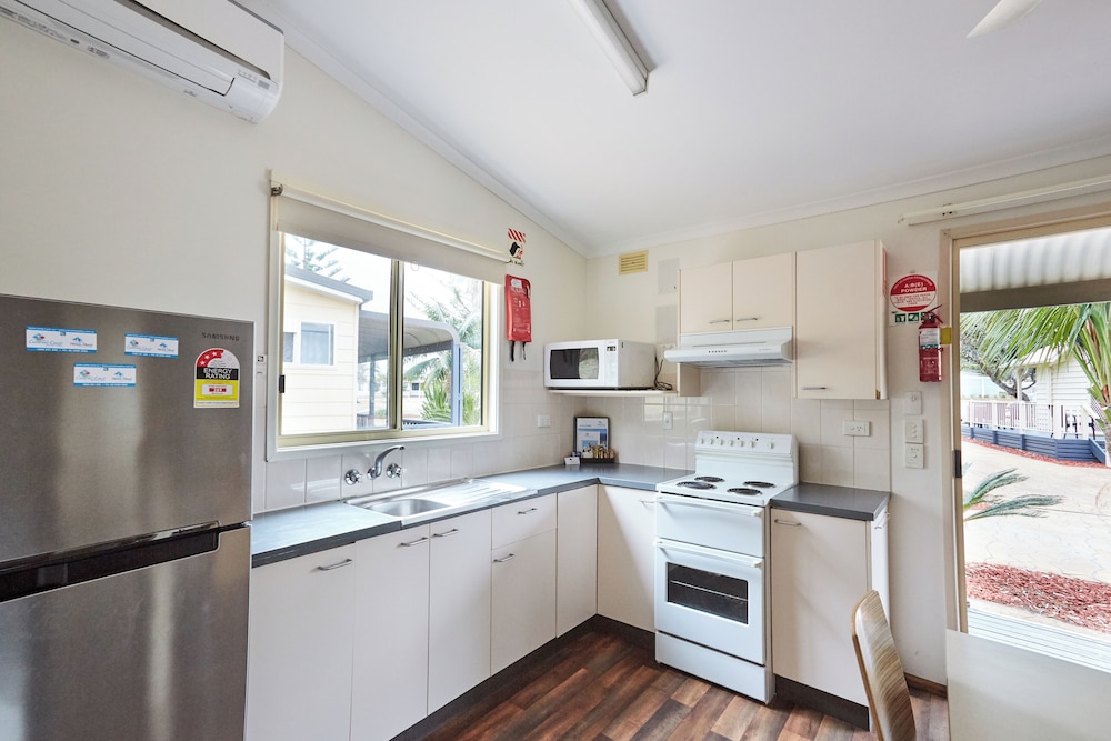 NORAH HEAD HOLIDAY PARK 35/50