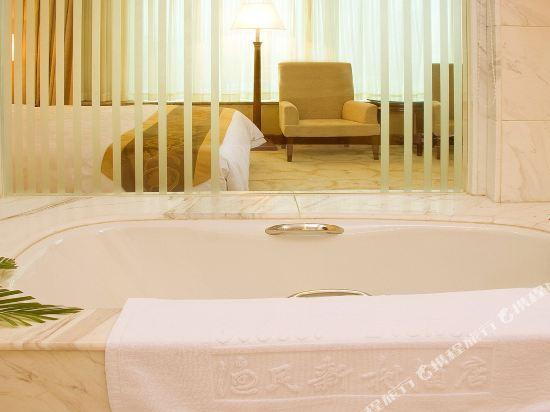 Hotel Fisher 16/23