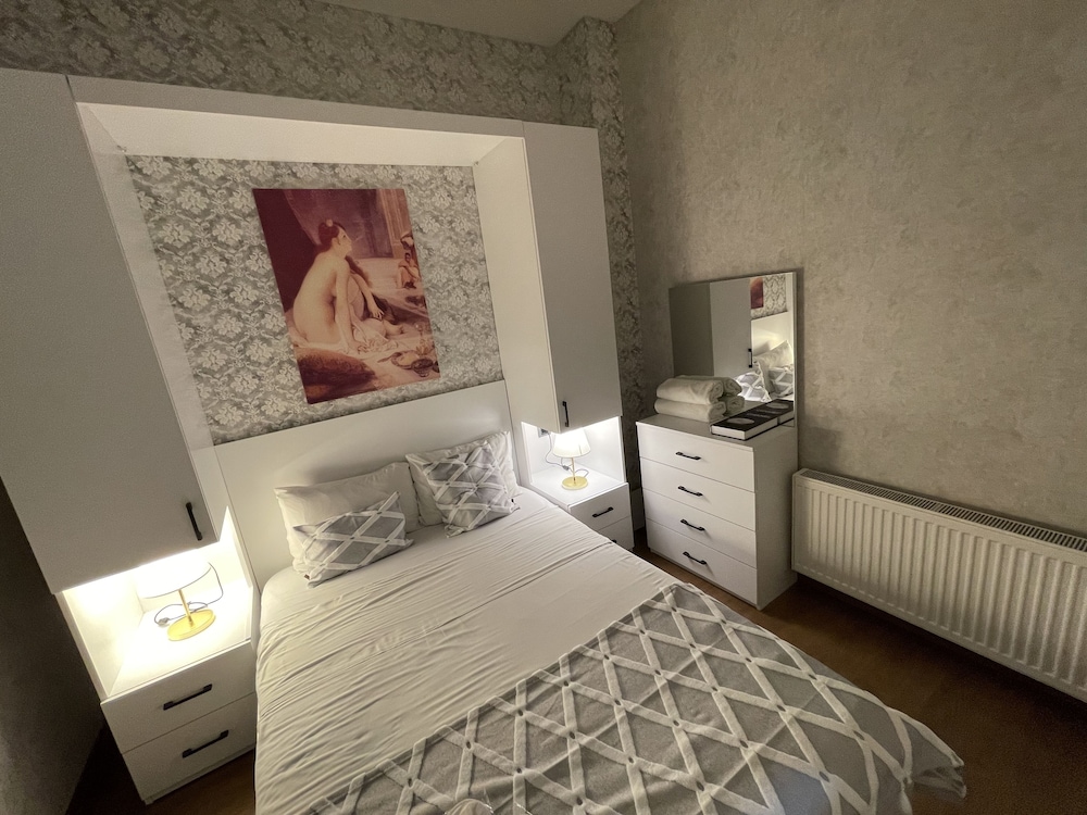 Moda Suites 6/50