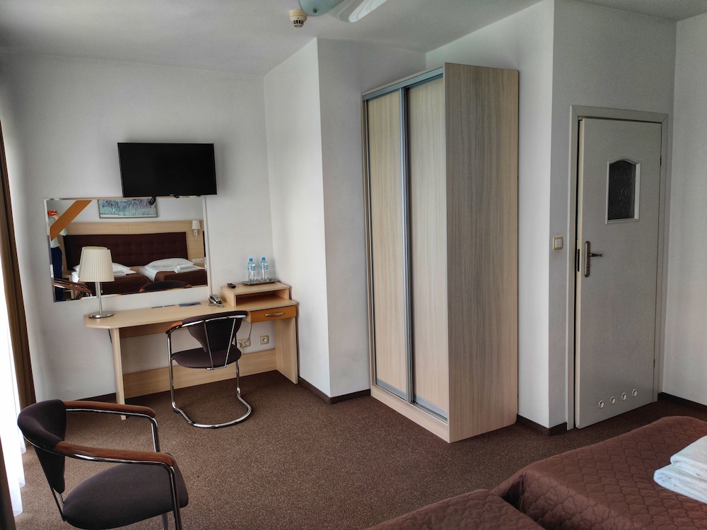 Logos Hotel Warsaw 64/75