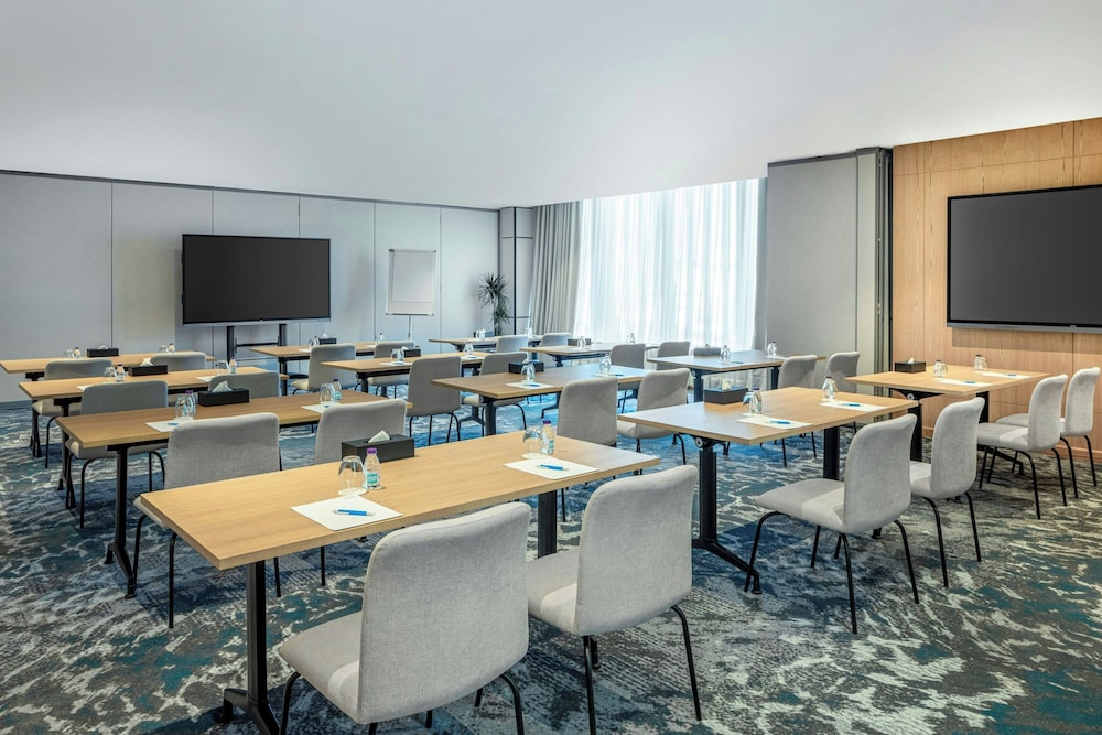 فندق فور بوينتس باي شيراتون جدة طريق الملك فهد(Four Points by Sheraton Jeddah King Fahd Road) 47/50