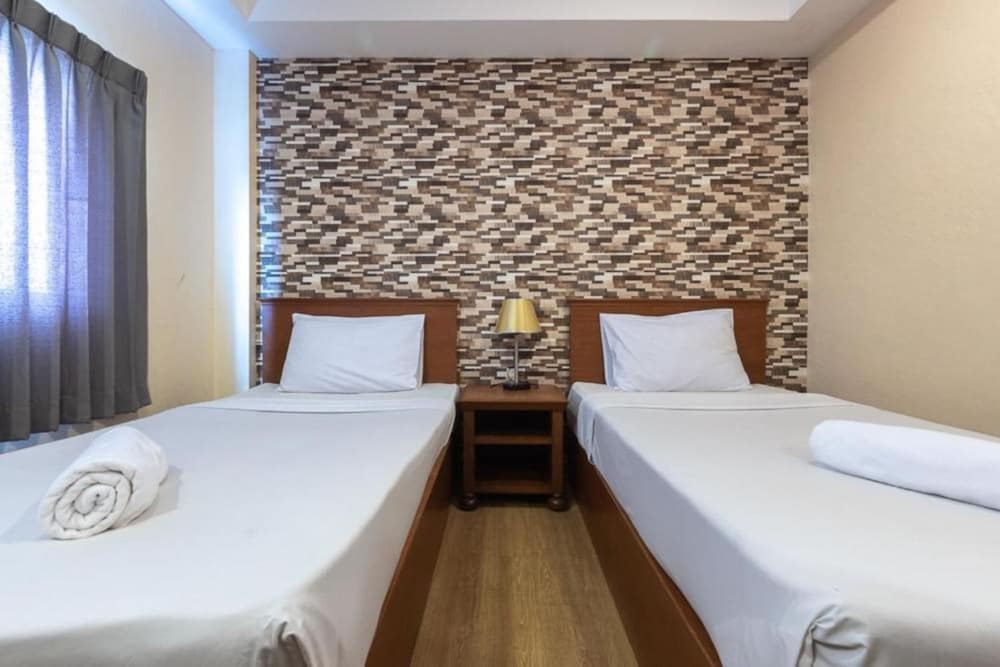 Sleep At Phuket 21/50