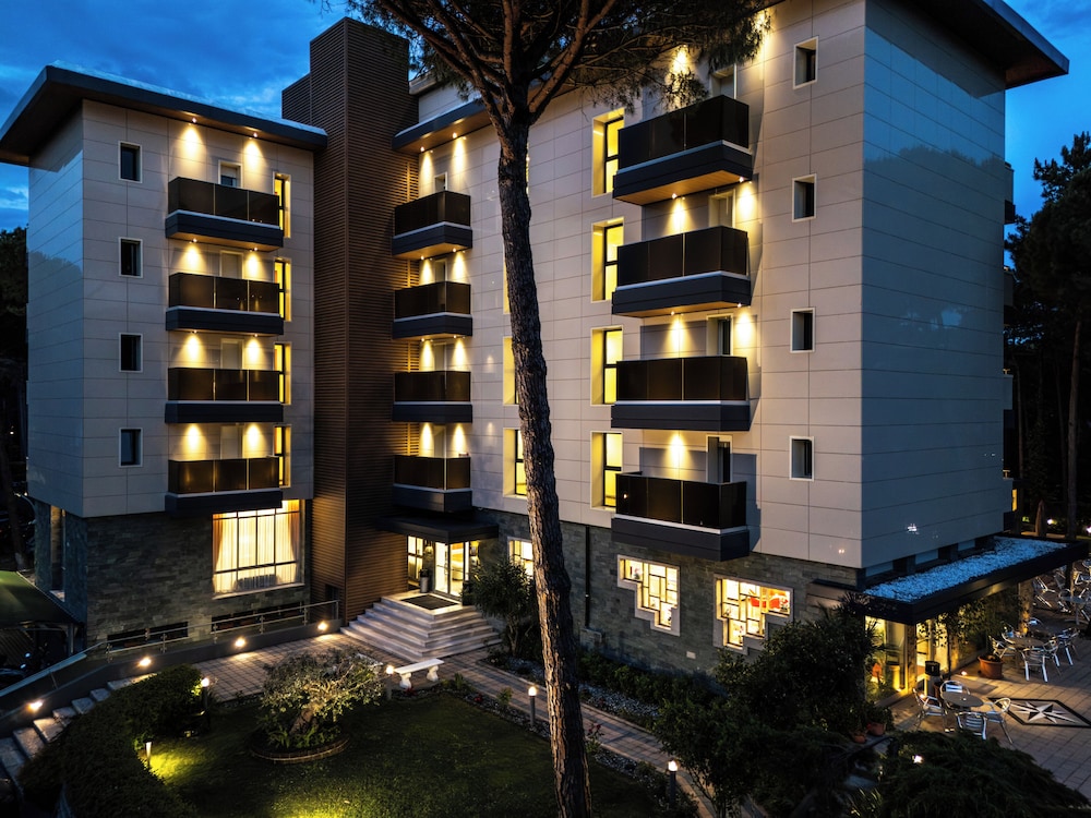 HOTEL MERIDIANUS in LIGNANO SABBIADORO