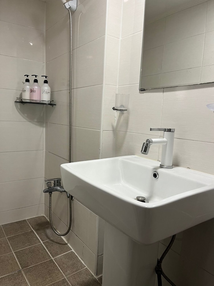 Myeongdong Guesthouse Como 68/70