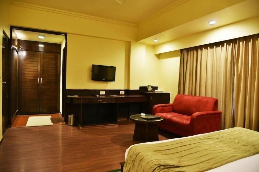 Indraprastha Resort Dalhousie 39/50