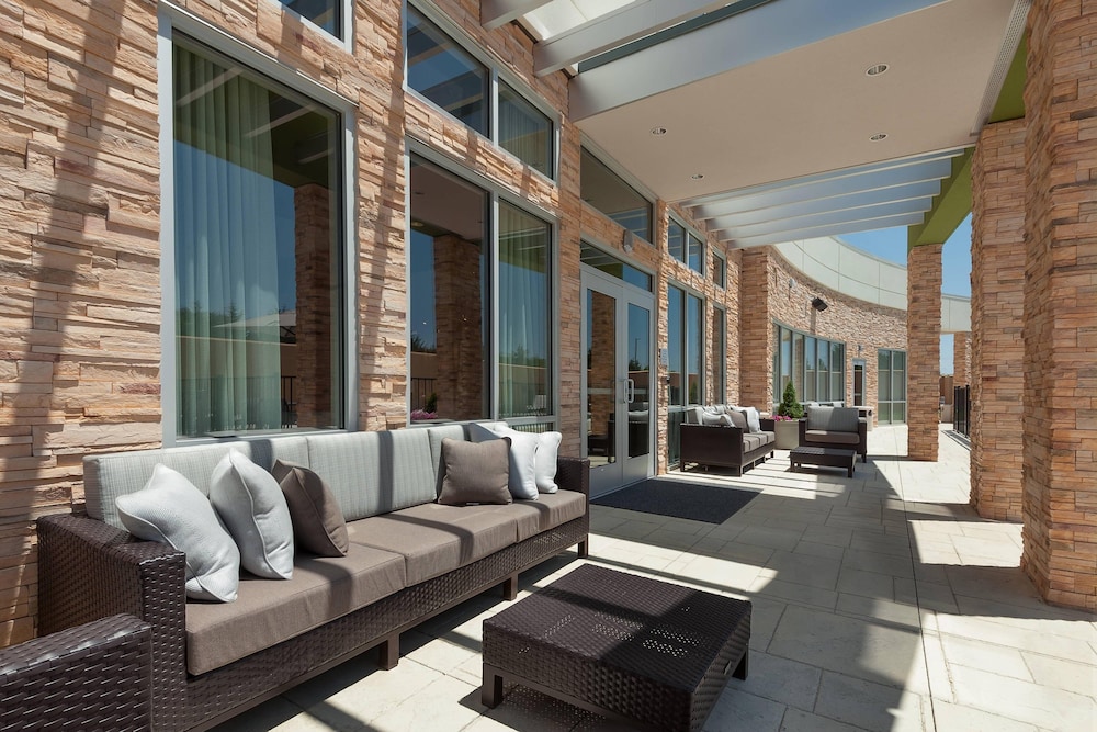 Courtyard Ardmore 30/45