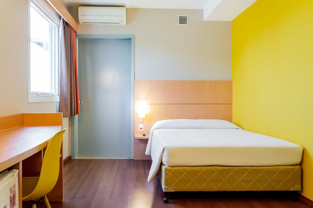 Hus Hotel Dourados 28/50