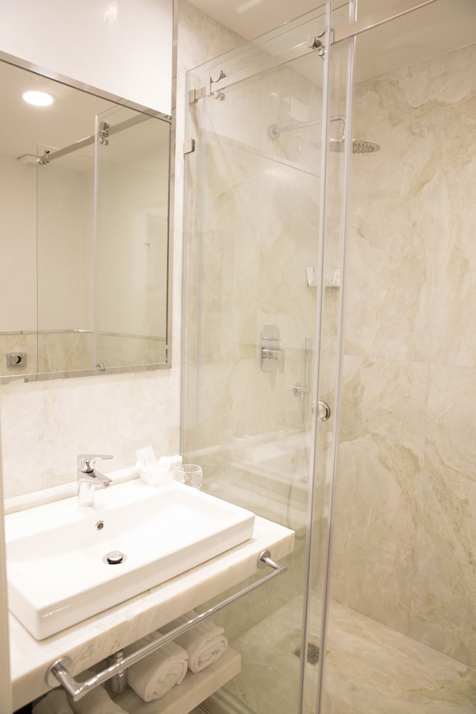 Boutique Hotel Enia 50/50