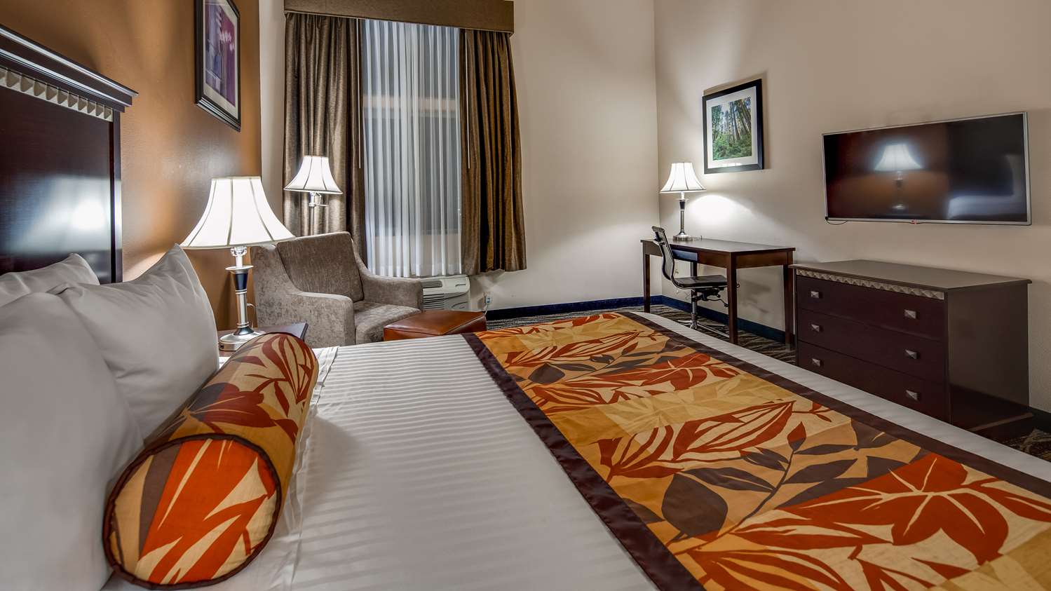 غرفة بسرير كينج، Best Western Plus Battle Ground Inn & Suites 2/4