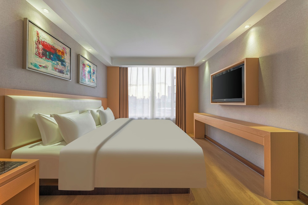 BUSINESS, DOUBLE BED