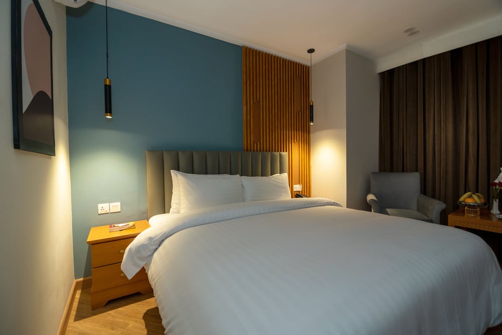 Hotel One Tower Gulberg 16/32