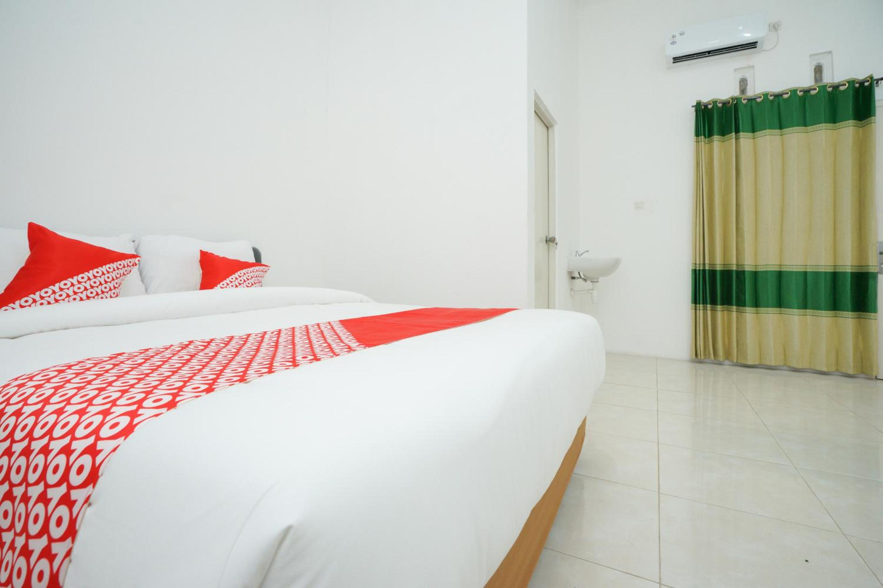 OYO 2489 Choco 88 Residence 8/22