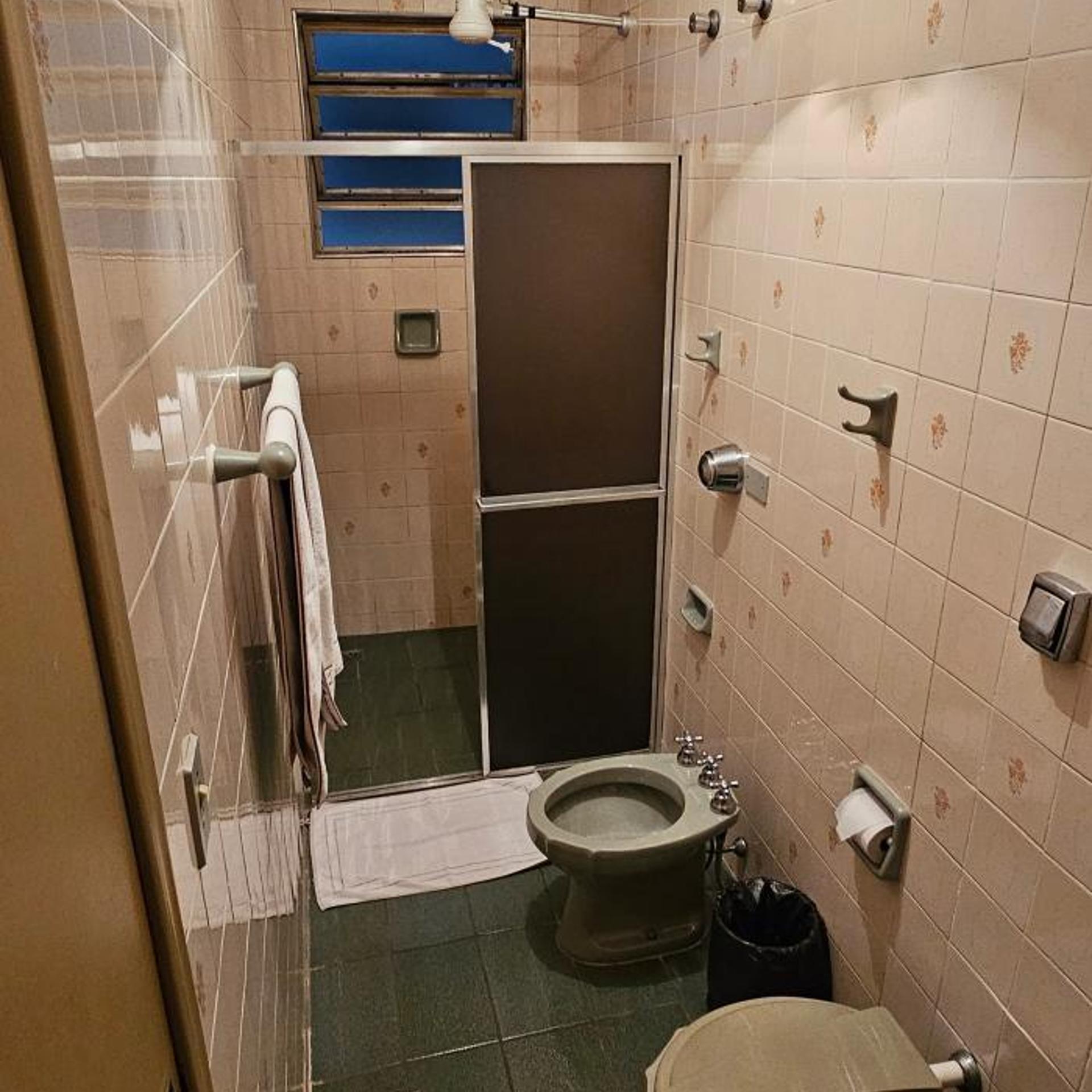 غرفة ثلاثية بحمام خاص، Hotel Colonial 5/5