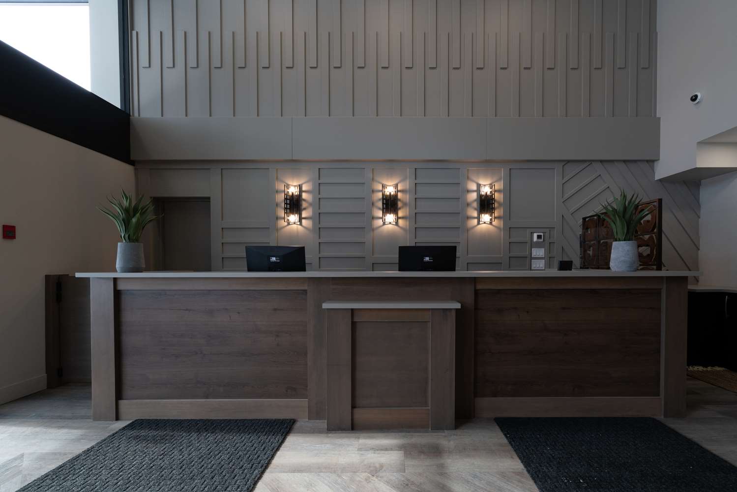 Prestige Kamloops Hotel, WorldHotels Crafted 1/8