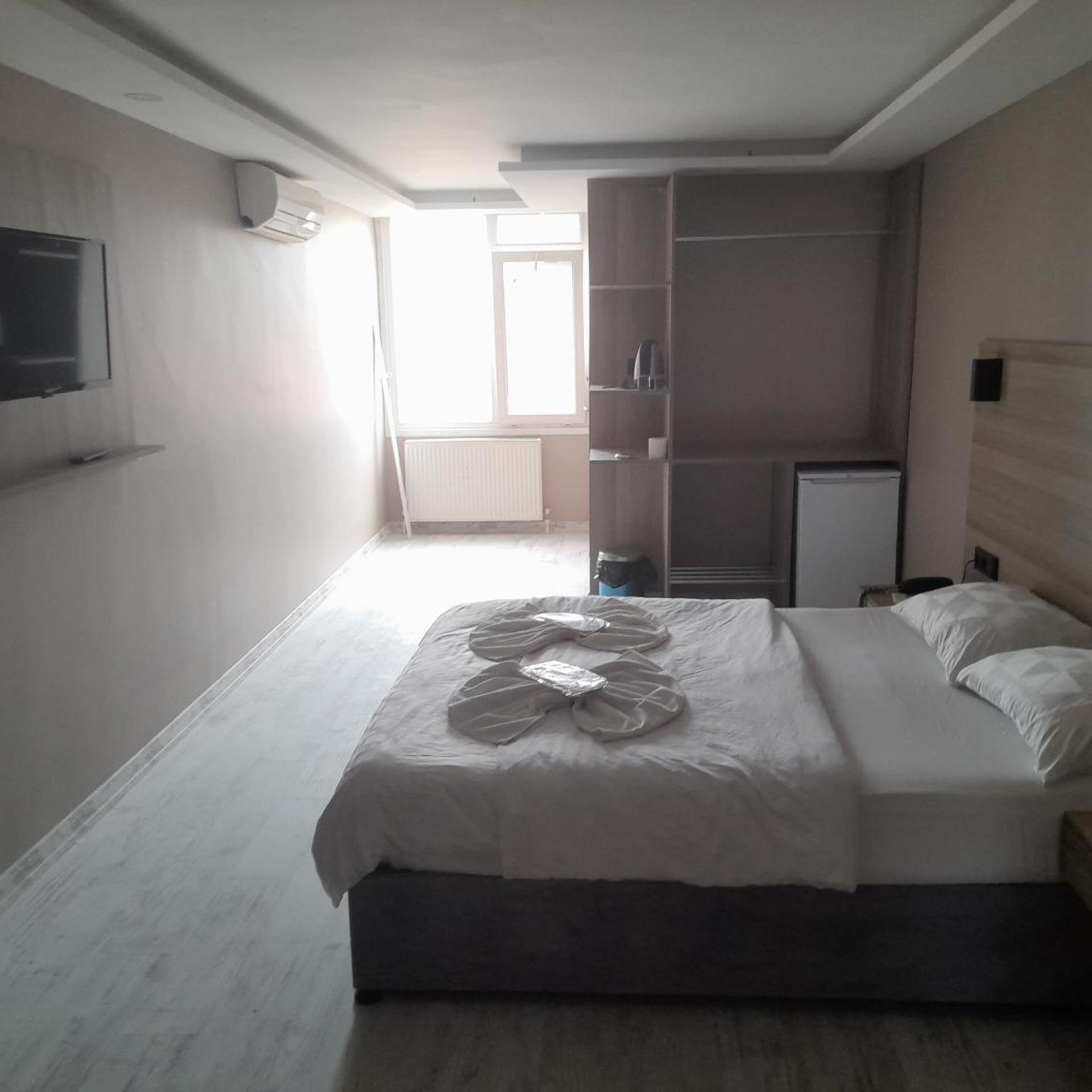 Moon Suit Otel 17/37