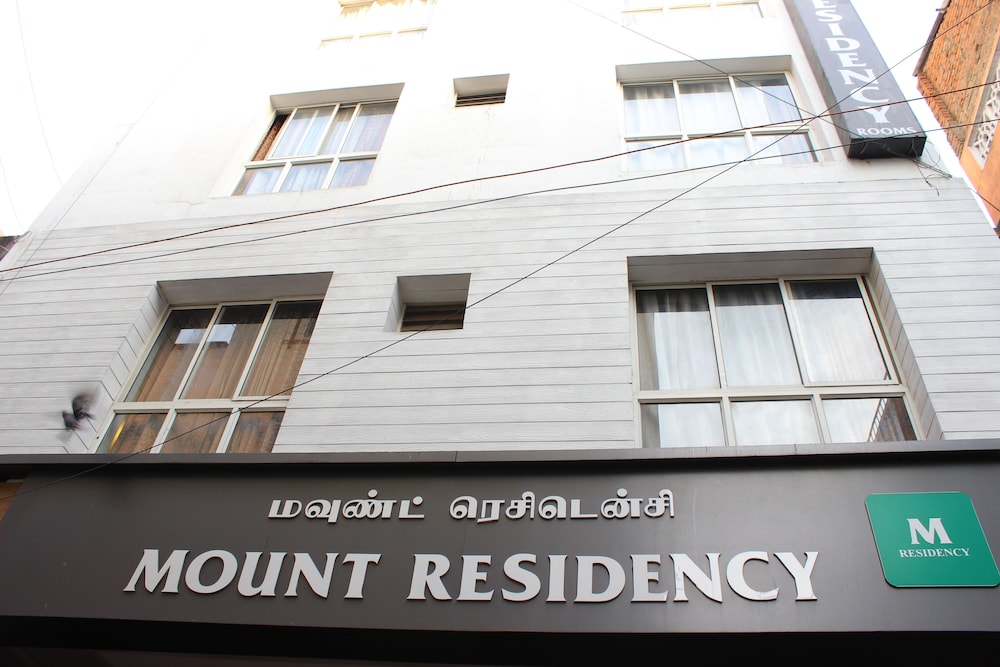 Mount Residency 2/38