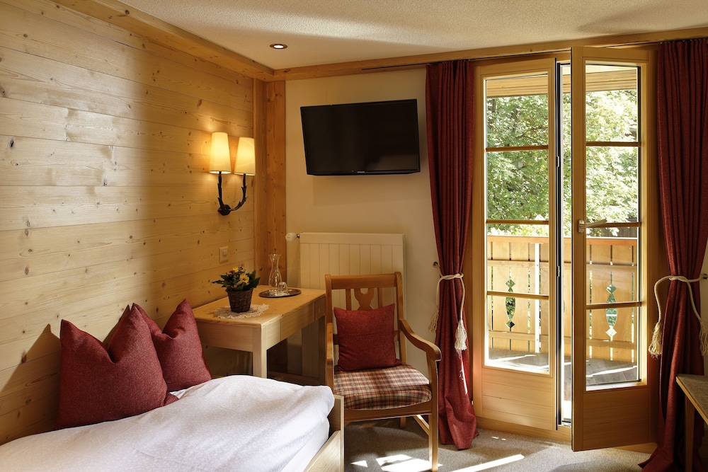Hotel Alpenrose Wengen 10/44