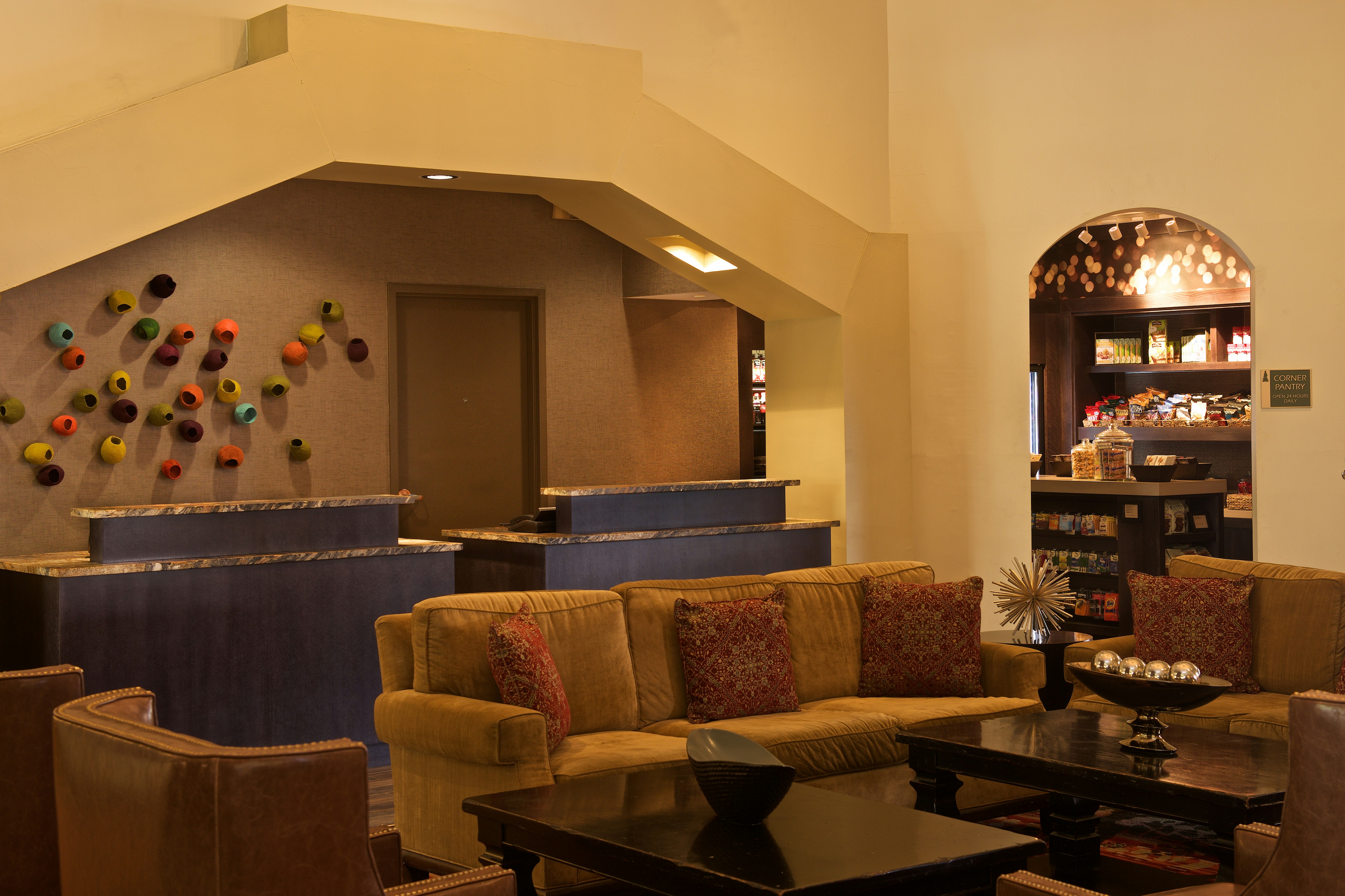 EMBASSY SUITES FLAGSTAFF 34/53