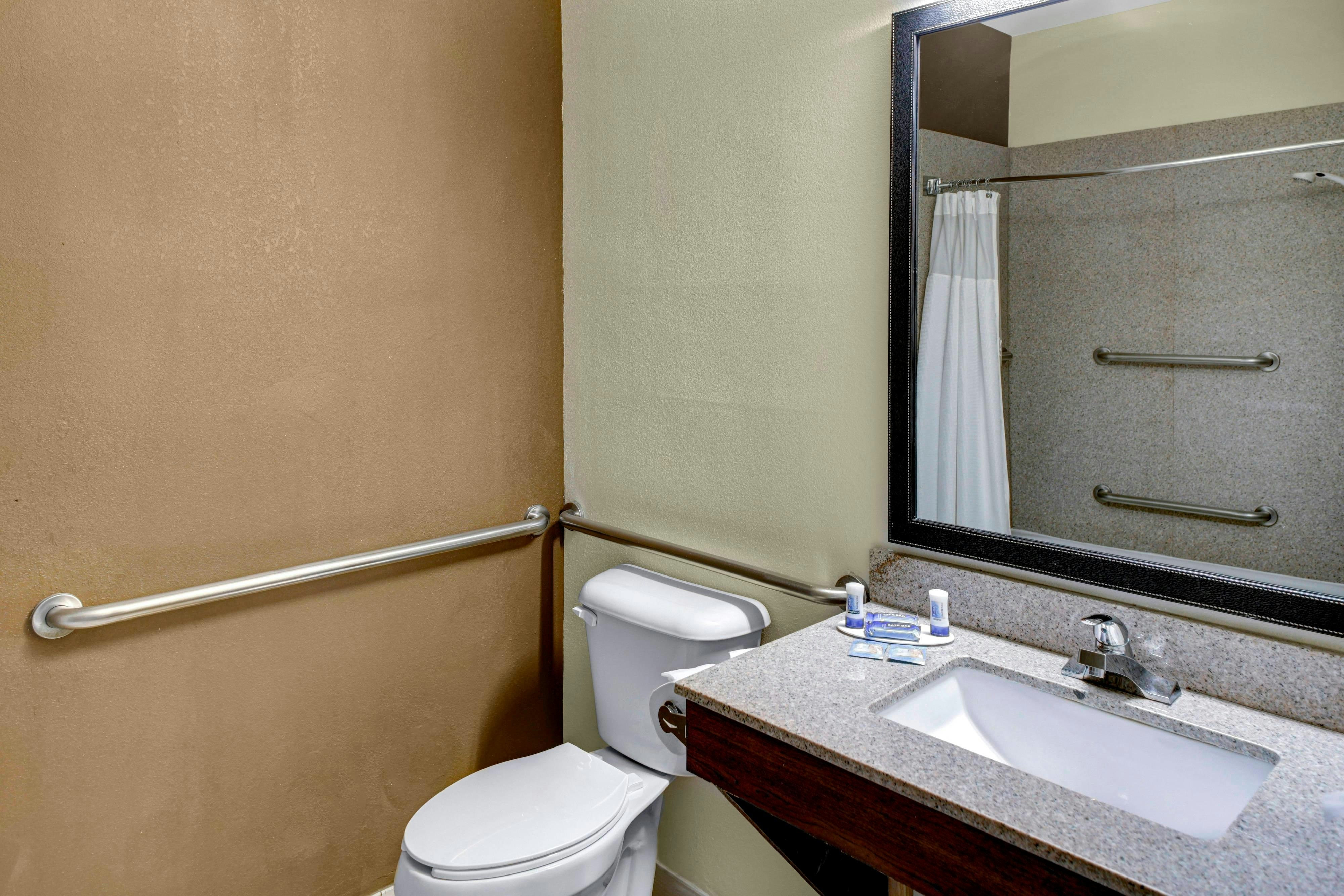 Fairfield Inn By Marriott Dothan 30/31