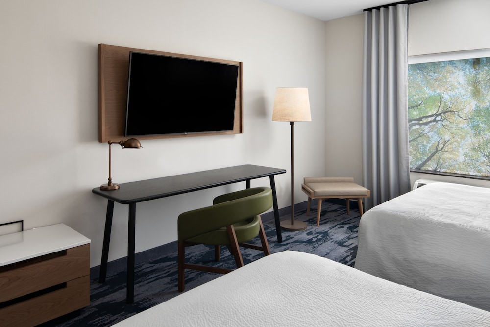 Fairfield Inn & Suites By Marriott Lake Geneva 9/36