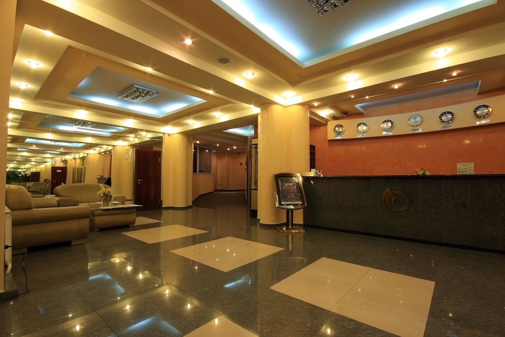 Golden Dragon Hotel 4/75