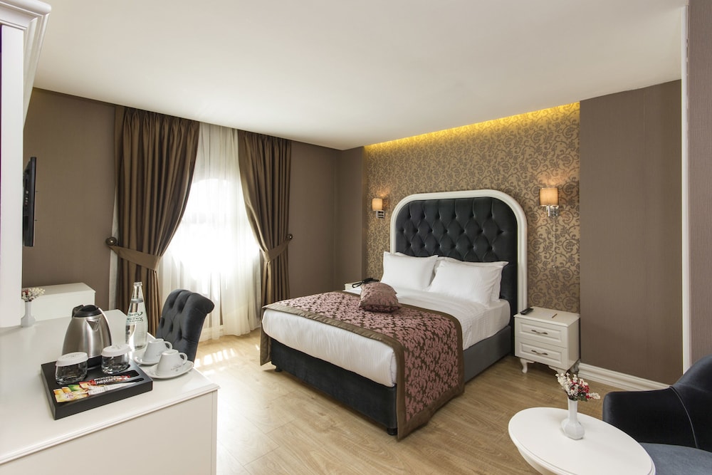DENCITY HOTEL 25/72