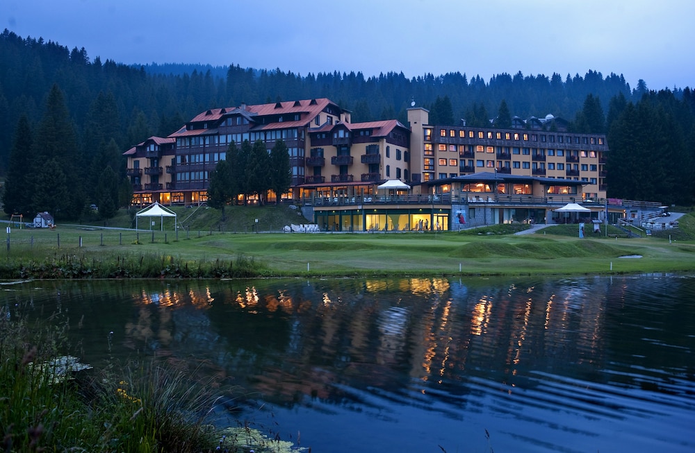 Th Madonna Di Campiglio Golf Hotel 65/74
