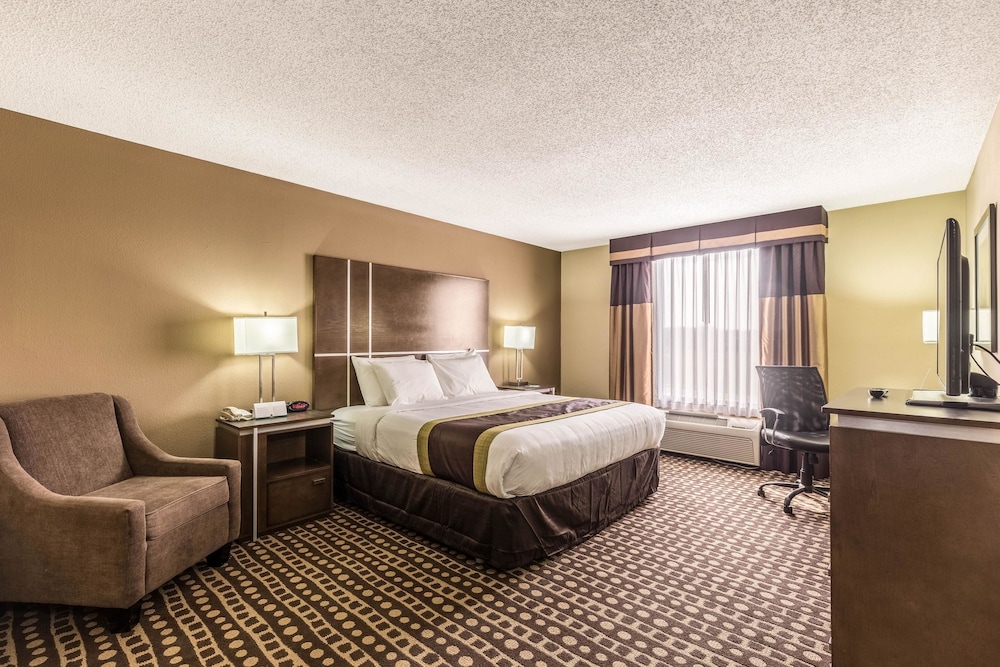 Quality Inn West Plains MO 17/42