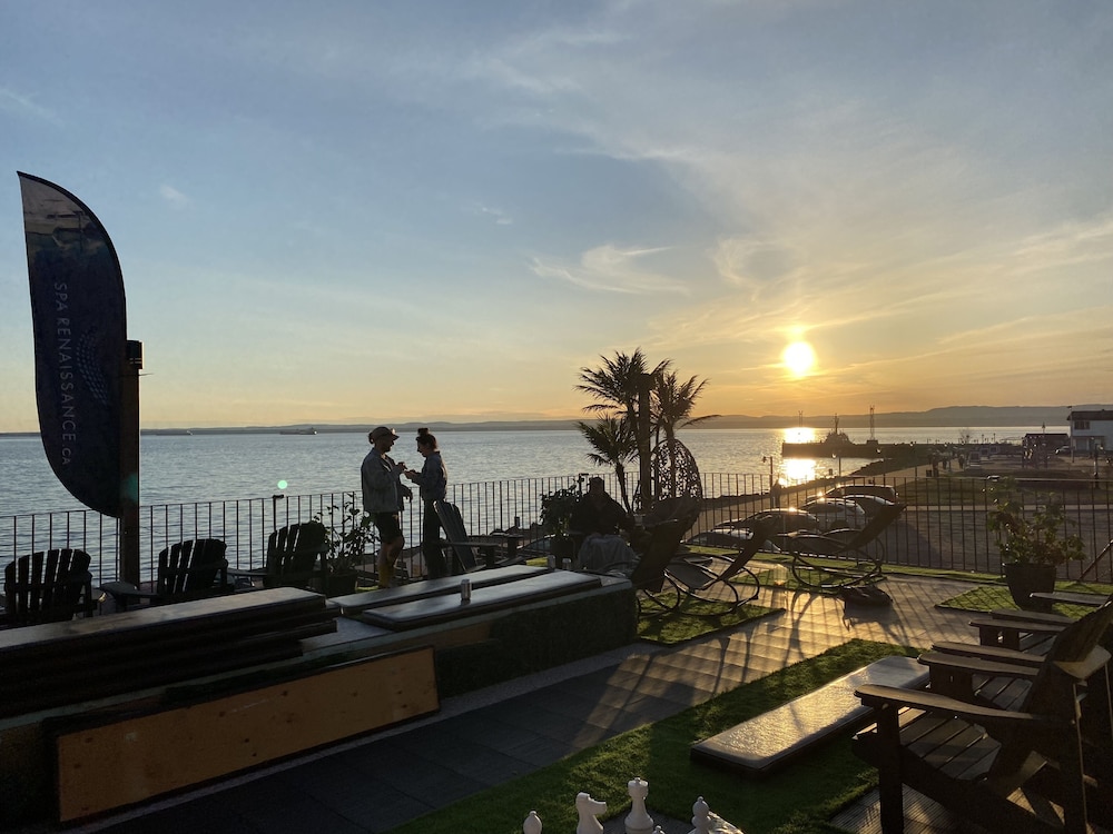 Hôtel Sept-Îles 48/51