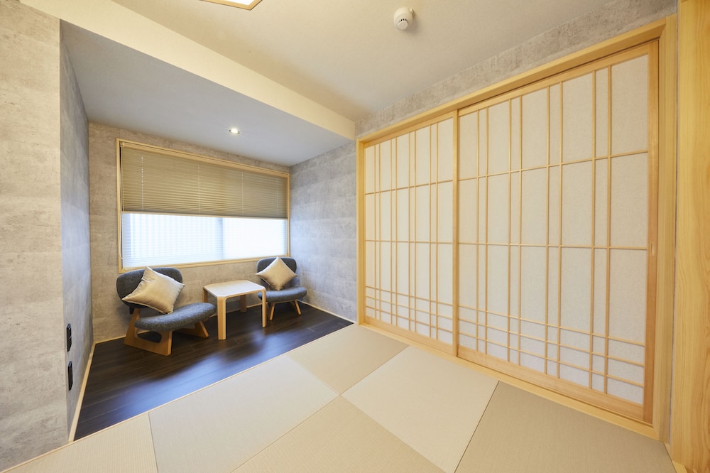 Rinn Shijo Nishinotoin 17/50