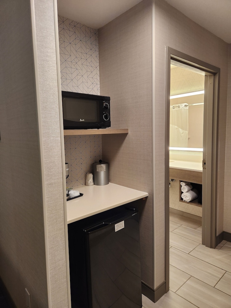 Holiday Inn Express Hotel Suites Crawfordsville 65/65