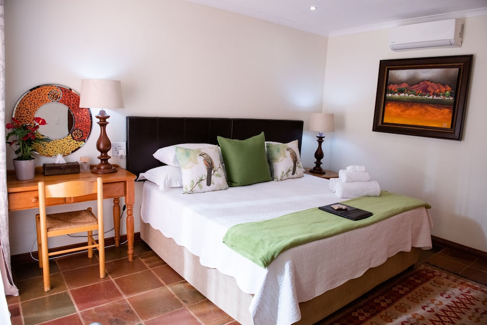 SUITE, ACCESSIBLE