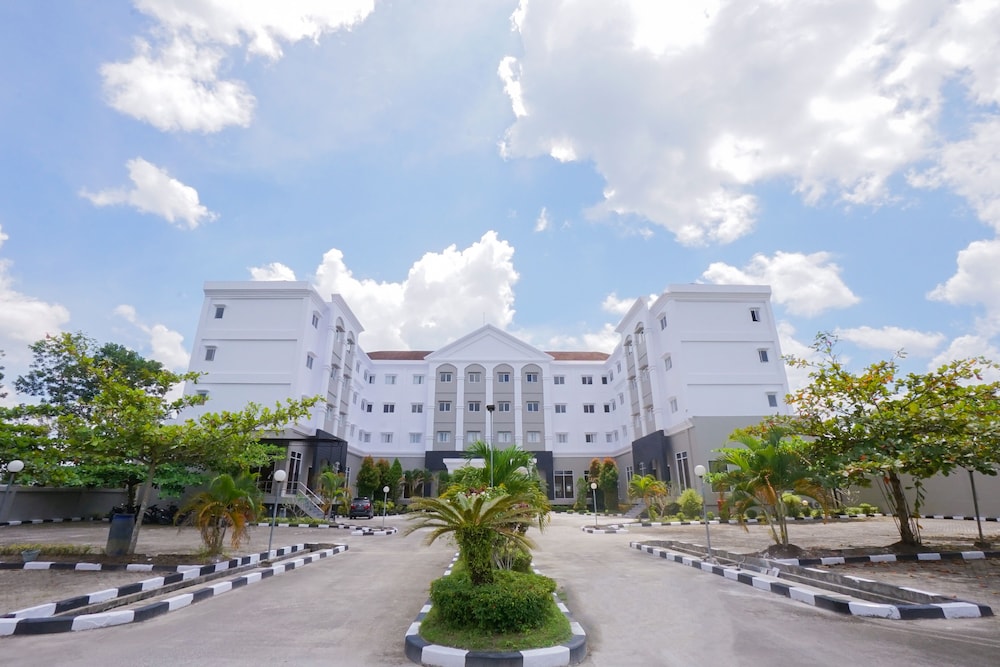 BRITS Hotel Pangkalan Bun 55/67
