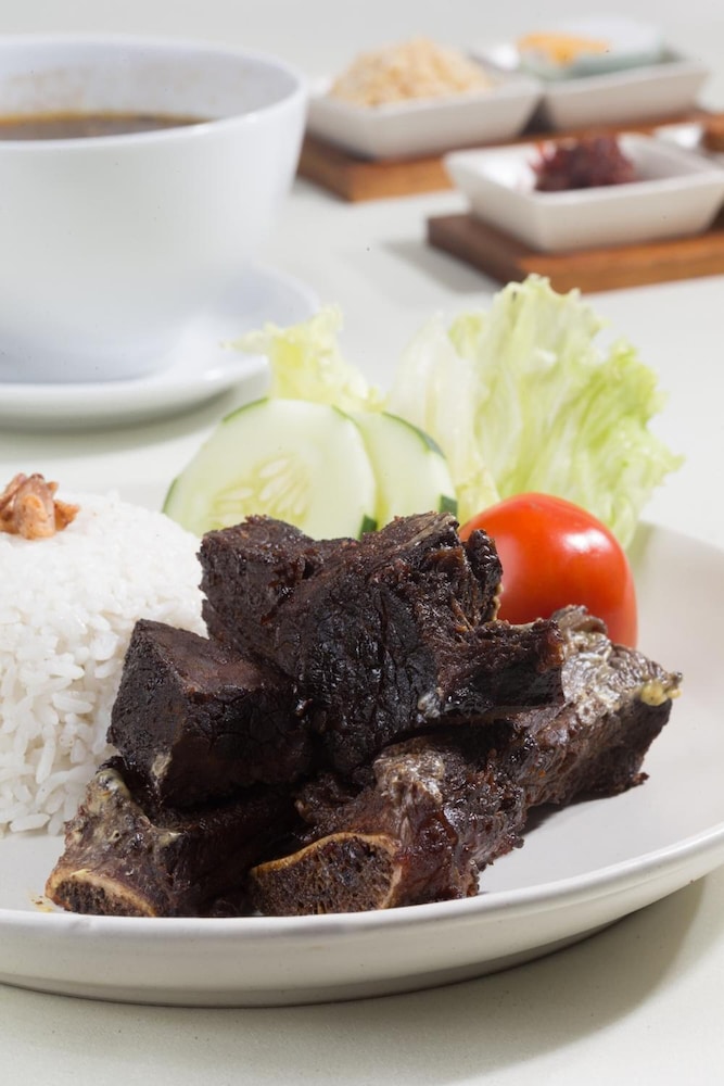 Hotel Santika Gresik 25/55